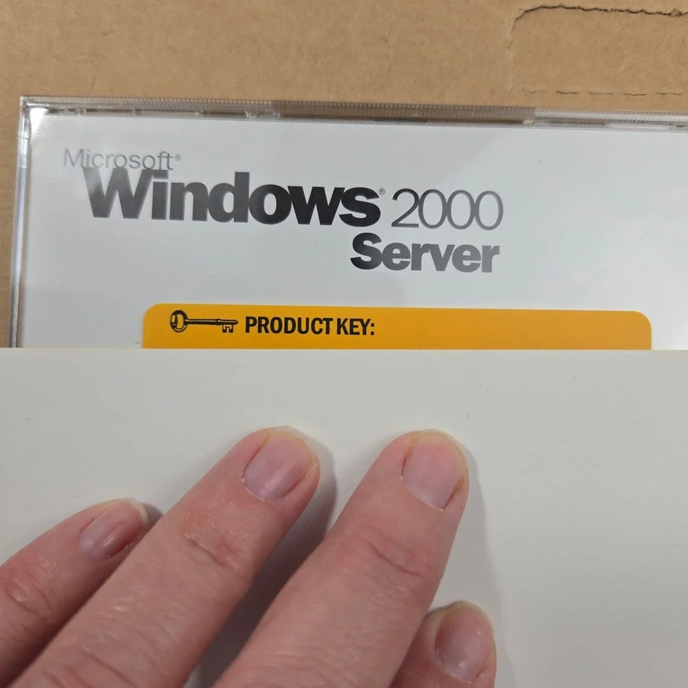 Vintage Microsoft Windows 2000 Server Big Box Complete 25 CALs CIB Product Key
